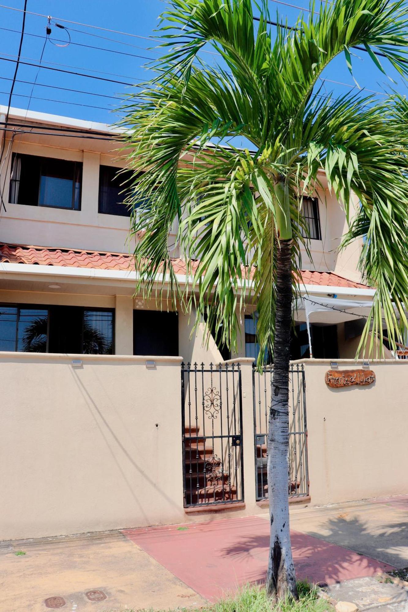 Frente Al Mar Apartment Puntarenas Exterior photo
